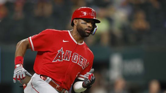 Rangers turn triple play, but Angels emerge with win (MLB)