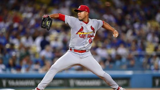 Albert Pujols homers twice, reaches 700 as Cards rout Dodgers (MLB)
