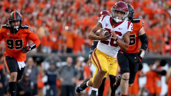 No. 7 Southern Cal ekes out 17-14 win over Oregon St. (College)