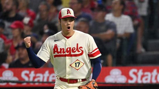 MLB roundup: Shohei Ohtani takes no-hit bid into 8th (MLB)