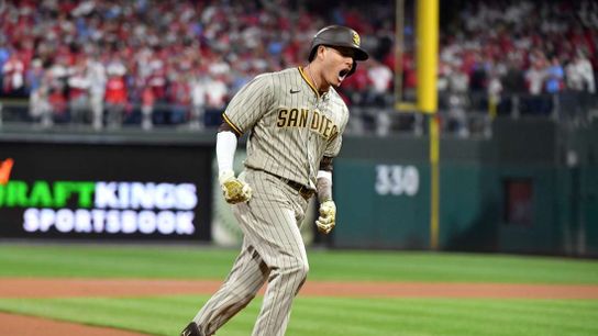 Reports: Manny Machado, Padres agree to 11-year, $350M deal (MLB)