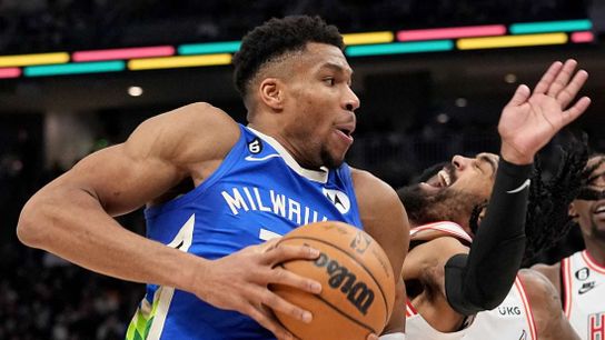 NBA roundup: Giannis' triple-double sparks Bucks to 7th straight win (NBA)