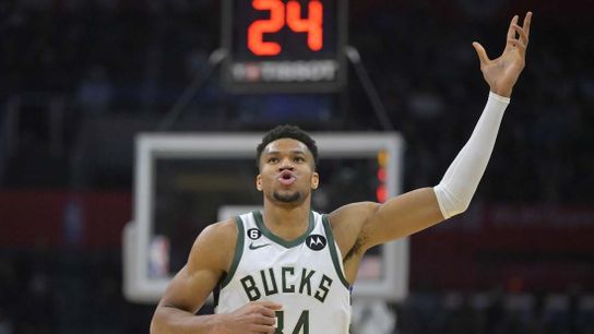 Giannis leads Bucks to 10th straight over Clippers, 119-106 (NBA)