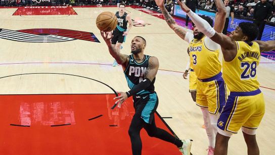 NBA roundup: Damian Lillard (40) carries Blazers past Lakers (NBA)