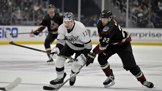Kings squander 5-goal first period, edge Coyotes in SO (NHL)