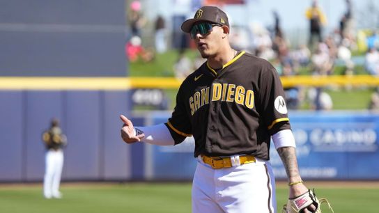 MLB roundup: Mariners top Padres, Machado first to violate pitch clock (MLB)