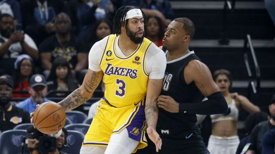 Lakers, Thunder meet, look to rise in standings (NBA)