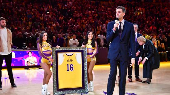 Lakers retire Pau Gasol's No. 16 jersey (NBA)