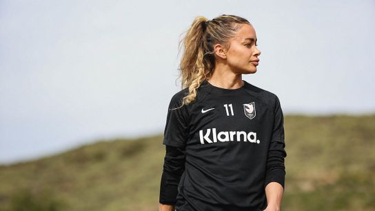 Gorden participates in her first training sessions since ACL injury (Soccer)