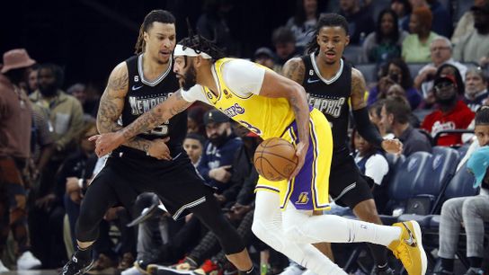 Lakers turn the ball over 26 times in loss to Grizzlies (NBA)