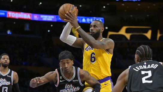 Lakers and Clippers battle for possible playoff spot (NBA)