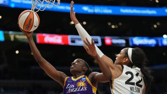 Sparks fall below .500 after 83-74 loss to the Sun (News)
