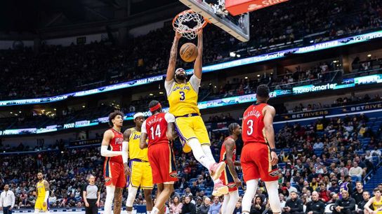 Ailing Anthony Davis (foot) will sit out Lakers' game vs. Rockets (NBA)