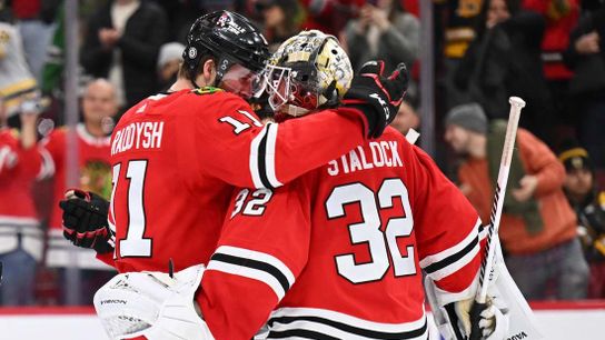 NHL roundup: Taylor Raddysh, Blackhawks beat Bruins (NHL)