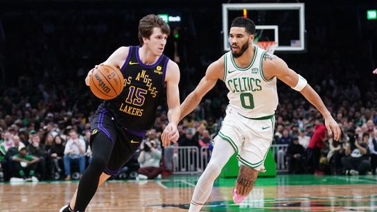 Lakers upset Celtics behind 32 points from Reaves (NBA)