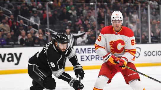 Adrian Kempe's 3-point game powers Kings past Flames (NHL)