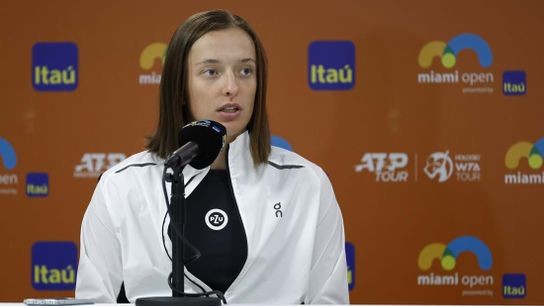 Iga Swiatek repeats as Porsche Tennis Grand Prix champ (Tennis)