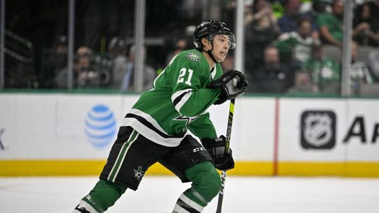 NHL roundup: Jason Robertson sets Stars' scoring mark in win (NHL)