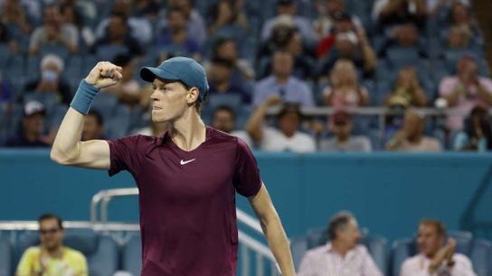 Jannik Sinner rallies past Carlos Alcaraz in Miami Open semis (Tennis)