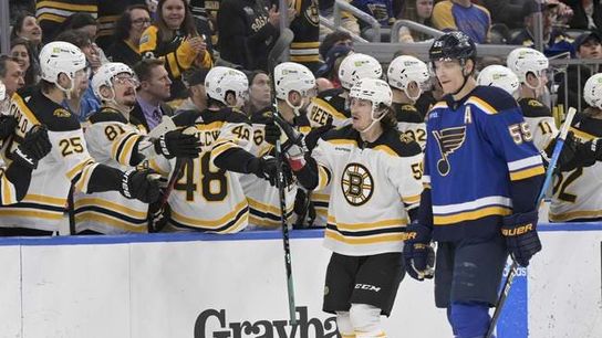 NHL roundup: Bruins top Blues, reach historic 60-win mark (NHL)