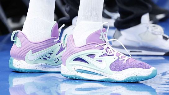 Kevin Durant, Nike agree to lifetime deal (NBA)