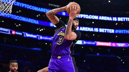 Lakers eye shot at guaranteed playoff spot, host Jazz in finale (NBA)