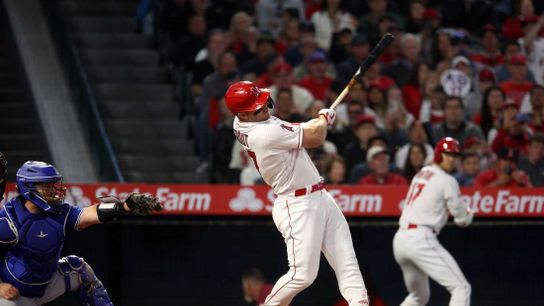 Mike Trout hits one of Angels' three homers in win over Jays (MLB)