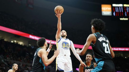 NBA roundup: Warriors hang 157 on Blazers, glide into playoffs (NBA)