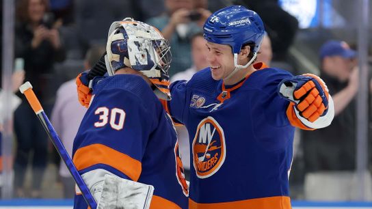NHL roundup: Islanders beat Habs, clinch playoff berth (NHL)