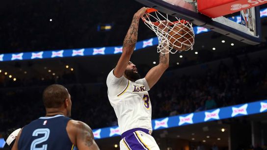 Lakers push past Grizzlies in Game 1 after Ja Morant's late exit (NBA)
