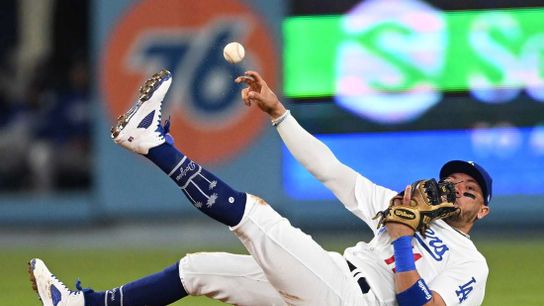 Dodgers activate SS Miguel Rojas (hamstring) from IL (MLB)