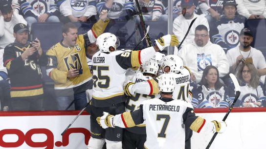 Golden Knights making big plays to lead series against Jets (NHL)
