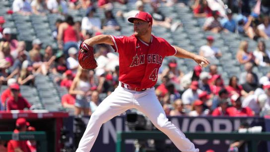 Three straight HRs help Angels edge Royals (MLB)