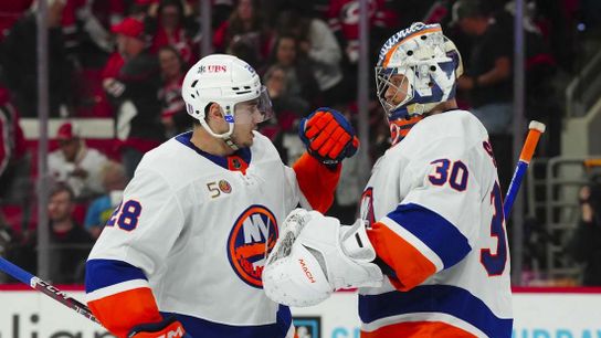 NHL roundup: Isles edge Hurricanes, extend series (NHL)