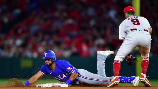 Angels edge Rangers on 10th-inning wild pitch (MLB)