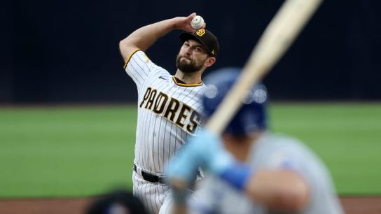 Struggling Padres lose twice to Royals (MLB)