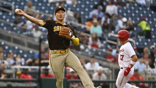Padres INF Ha-Seong Kim (knee) exits, X-rays negative (MLB)