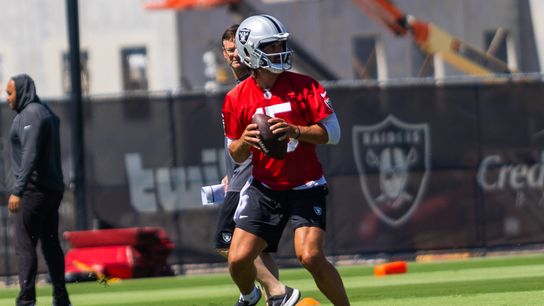 Quarterback competition heats up Raiders OTAs (News)