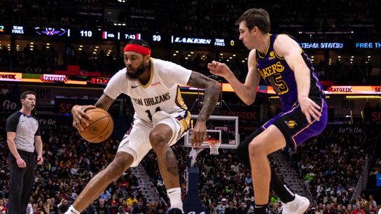 Lakers fall to .500 at year's end after loss to Pelicans (NBA)