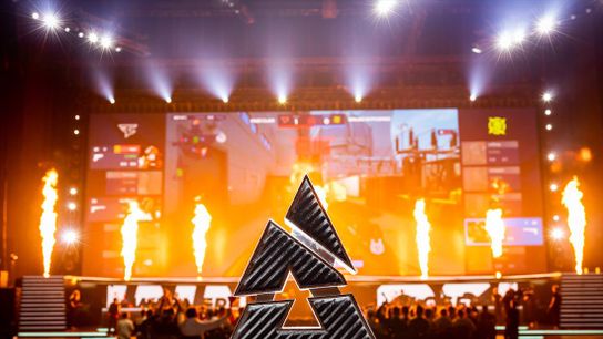 Vitality jolt GamerLegion in Paris Major grand final (Esports)