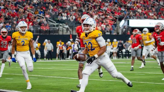 Rebels of old show up in UNLV's 37-31 loss to San Jose State (College)