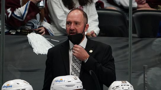 DeBoer makes triumphant return to Vegas (NHL)