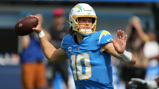 Justin Herbert, Chargers' players status vs. Texans (NFL)