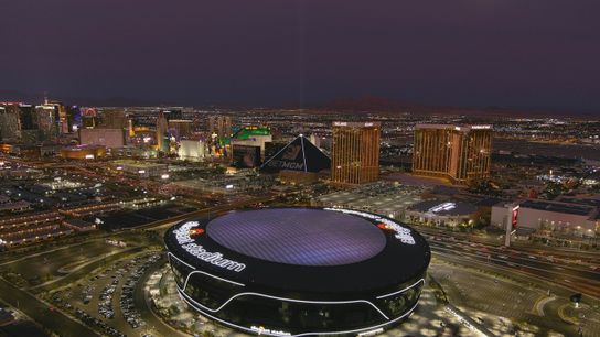 Report: Las Vegas to host 2027 CFP national title Game (College)