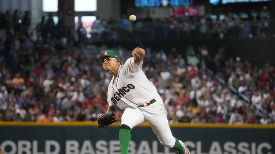 Dodgers divide and conquer across the country (MLB)