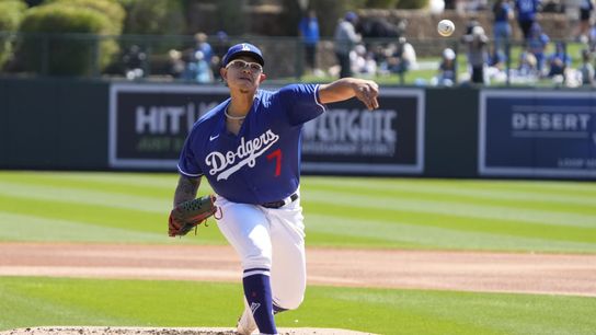 Urías makes spring return, Dodgers tie Brewers 6-6 (MLB)