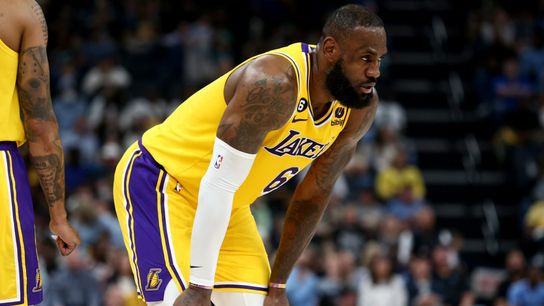LeBron James shows fatigue in loss to Grizzlies (NBA)