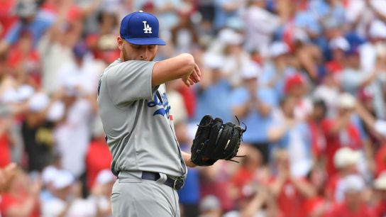 Bats go cold as Dodgers fall 7-3 (MLB)