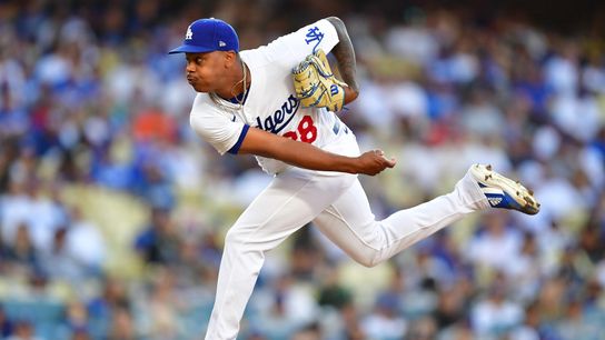 Astros survive another Dodger comeback, win 6-5 (MLB)