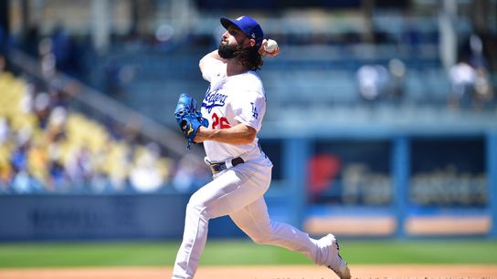 Blue Jays pounce on Gonsolin, win 8-1 in hot series finale (MLB)